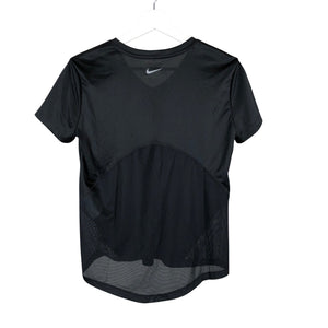Unisex Nike - Urheilupaita, lyhyet hihat, koko 36 -  (2)