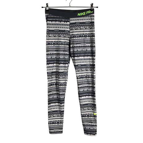 Unisex Nike - Kerrastohousut, koko 40 -  ()