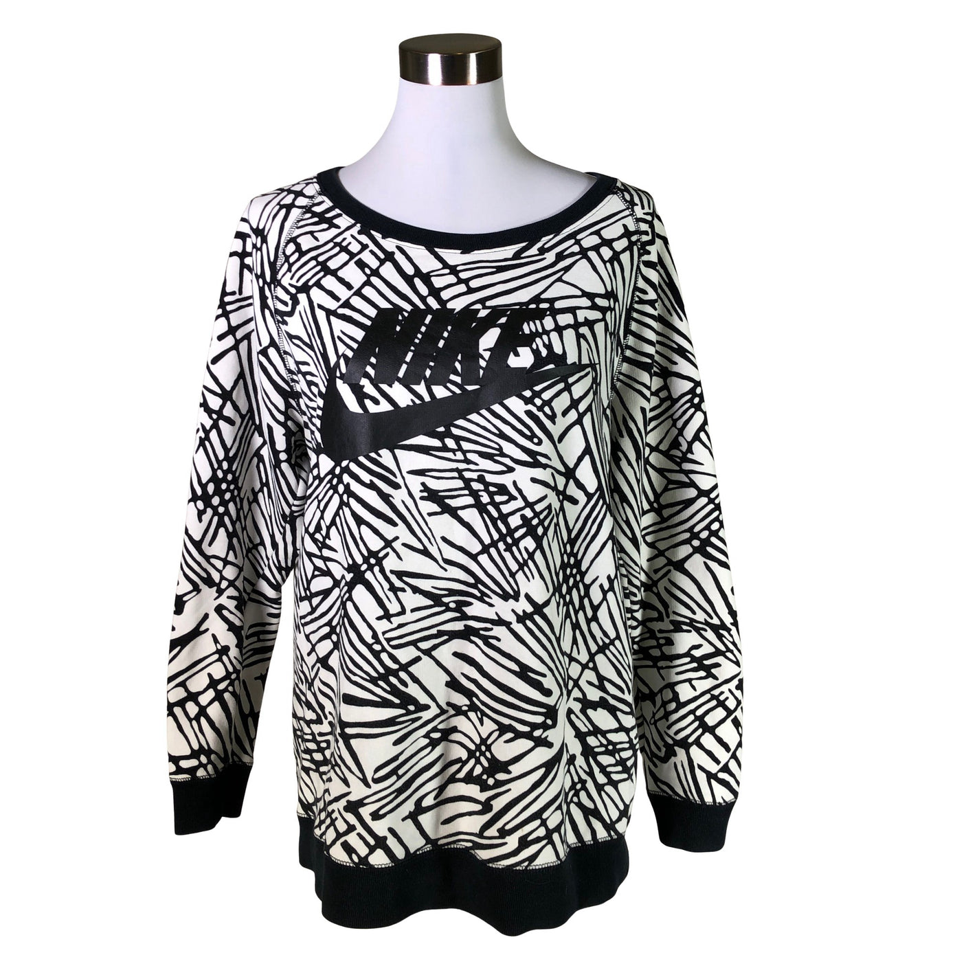 Unisex Nike - Collegepaita, koko 36 -  (1)