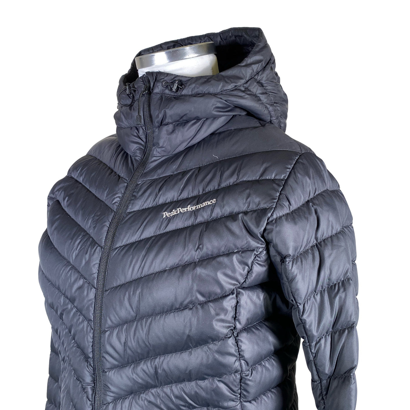 Unisex Peak Performance - Kevytuntuvatakki, koko 42 -  (3)