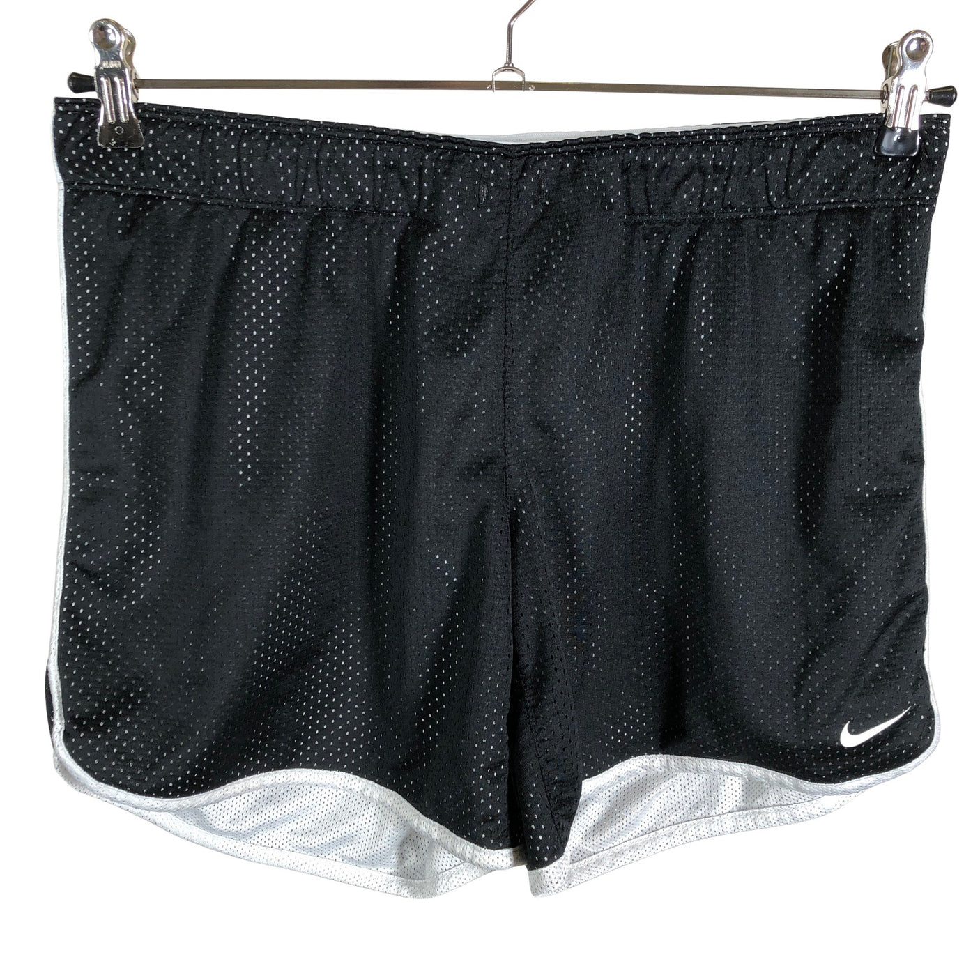 Unisex Nike - Urheilushortsit, koko 38 -  (1)