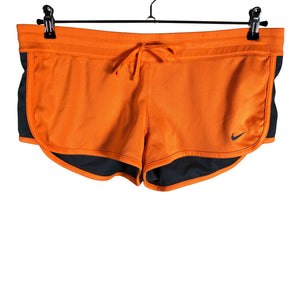 Unisex Nike - Urheilushortsit, koko 40 -  (1)