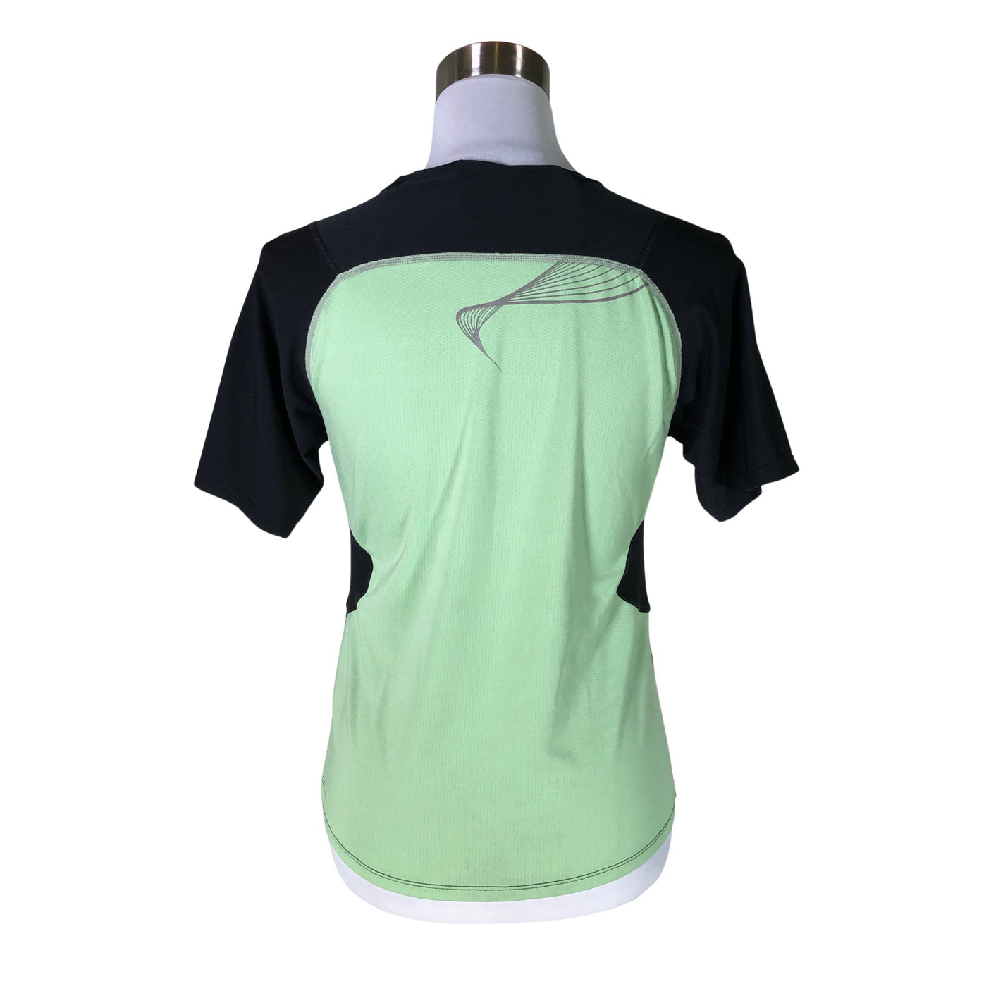 Unisex Nike - Urheilupaita, lyhyet hihat, koko 38 -  (2)