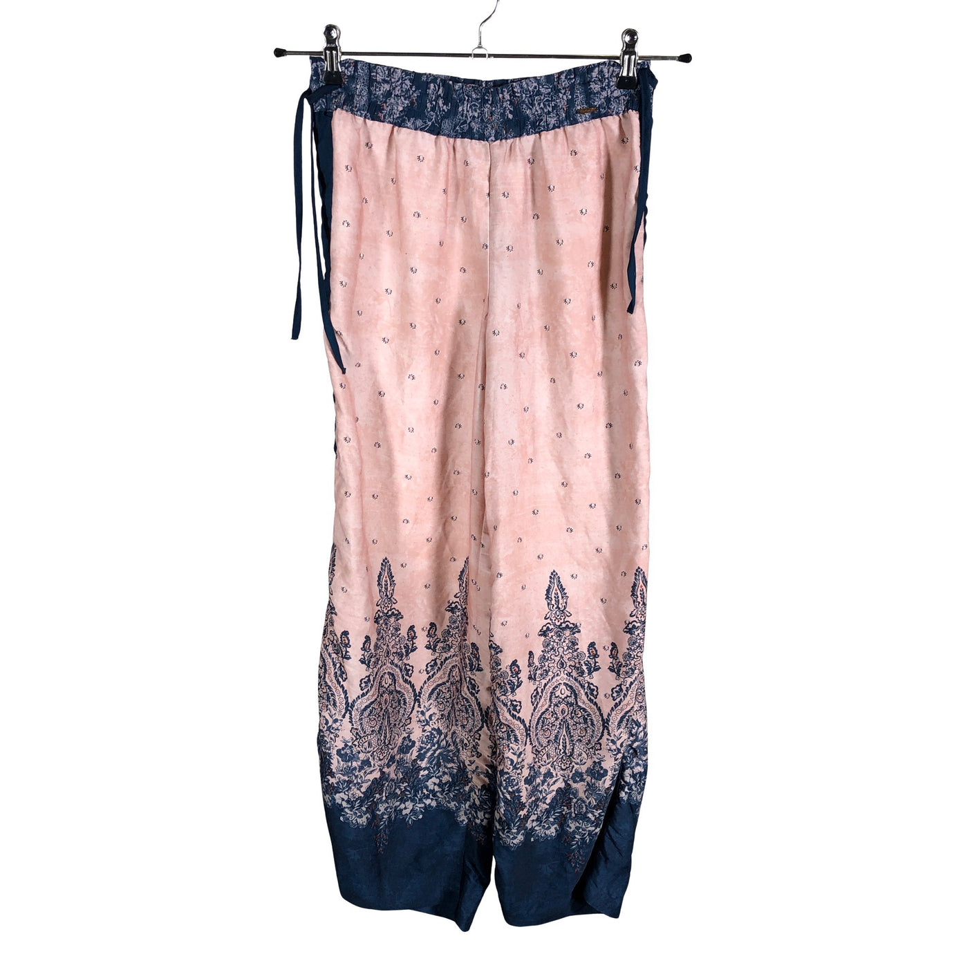 Unisex Autograph - Yöasu, koko 34 -  (1)