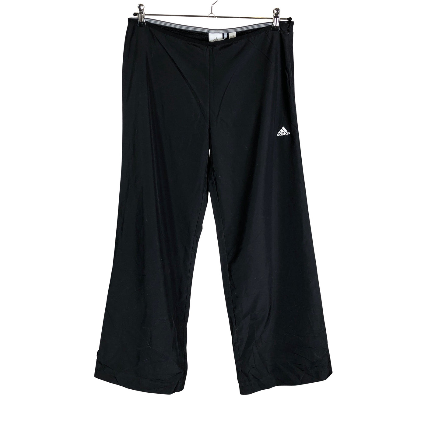 Unisex Adidas - Ulkoiluhousut, koko 40 -  (1)