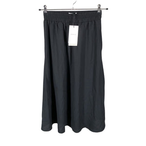 Unisex Makia - Mitteveniv seelik, suurus 38 - Must (1)