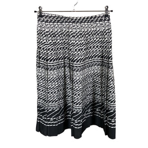 Unisex Figura - Plisseerseelik, suurus 36 - Valge (1)