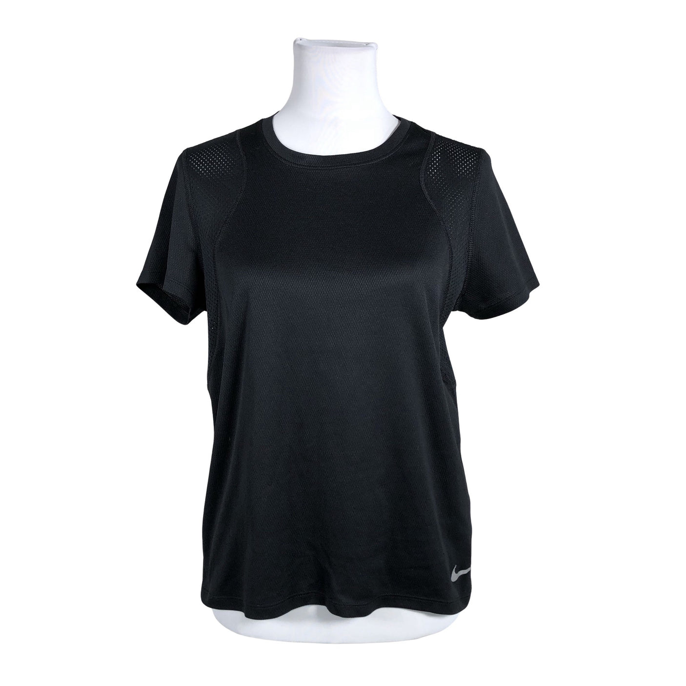 Unisex Nike - Spordisärk, lühikesed käised, suurus 38 - Must (1)