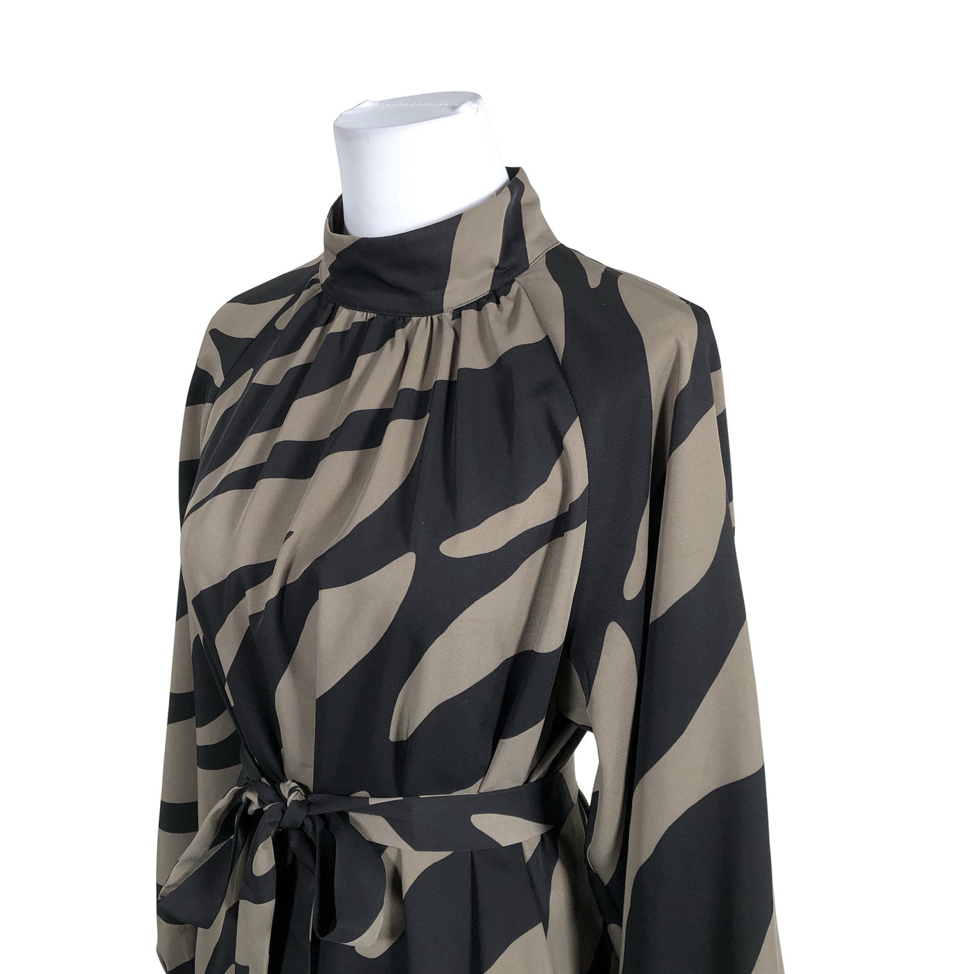 Unisex Gestuz - Mitteveniv kleit, suurus 36 - Pruun (2)