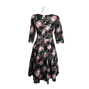 Unisex Hearts & Roses - Mitteveniv kleit, suurus 38 - Must (2)