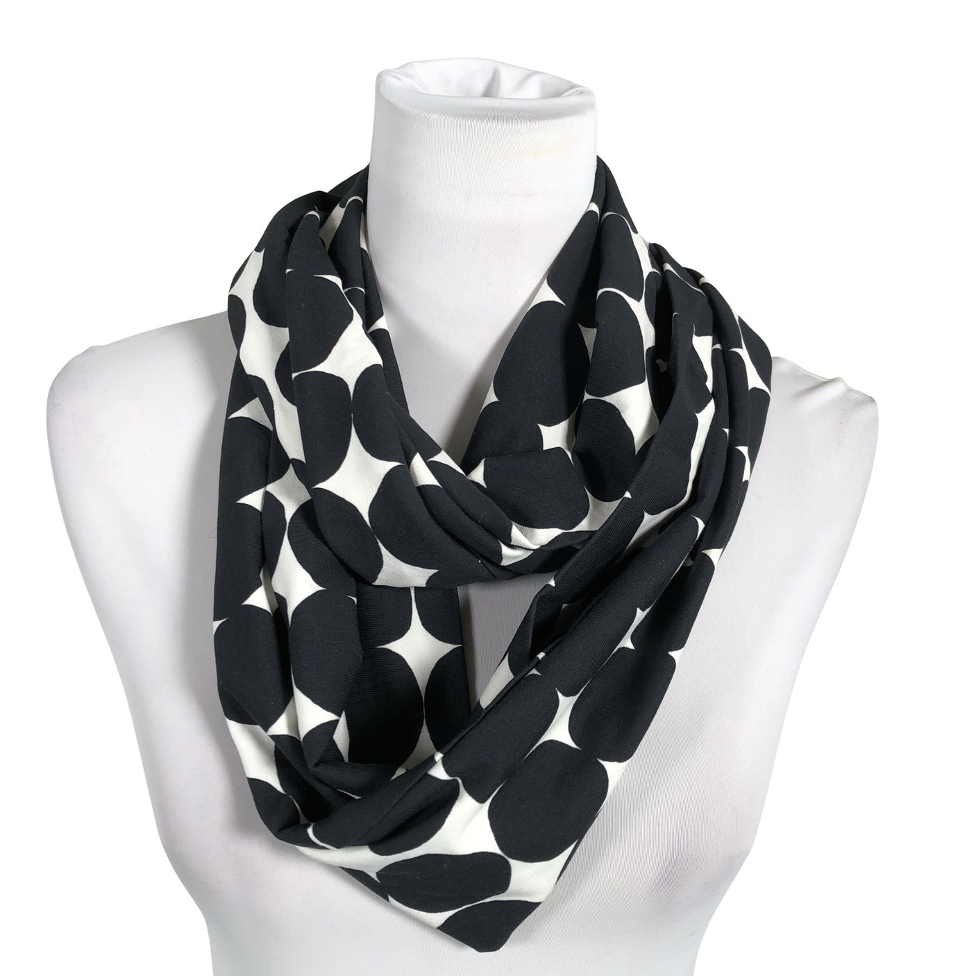 Unisex Pilpo - Torusall, suurus Midi - Must (1)