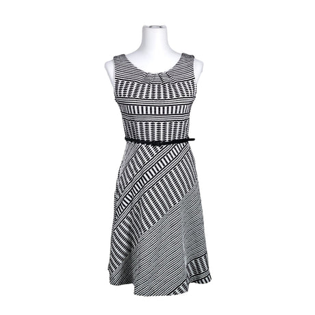 Unisex Comma - Trikotaažist kleit, suurus 38 - Valge ()