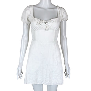 Unisex Hollister - Mitteveniv kleit, suurus 34 - Valge (1)