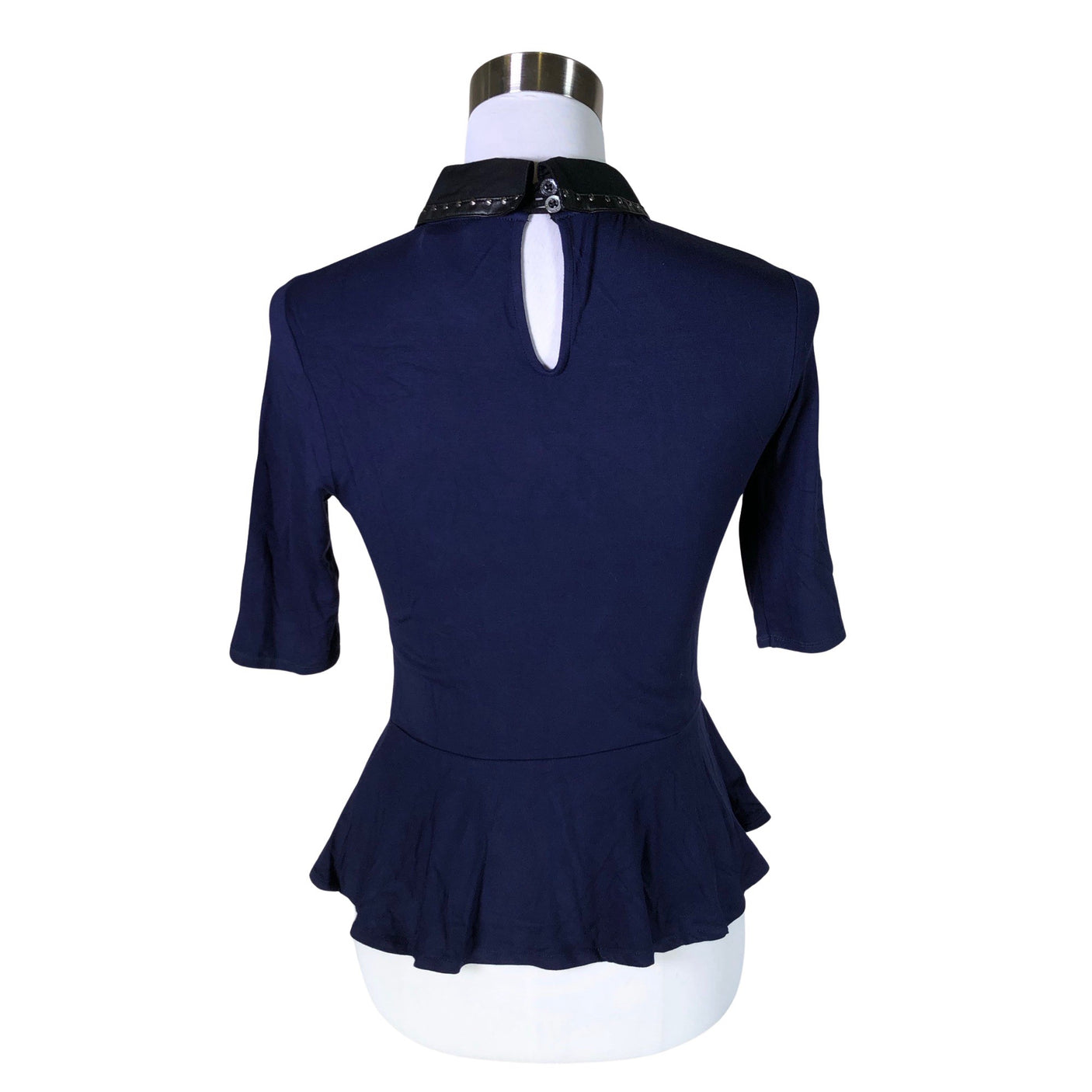 Unisex Karen Millen - T-paita, koko 36 -  (2)