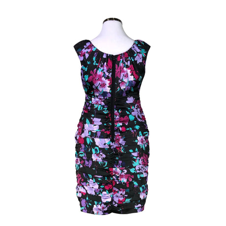 Unisex Oasis - Pidulik kleit, suurus 44 - Must (2)