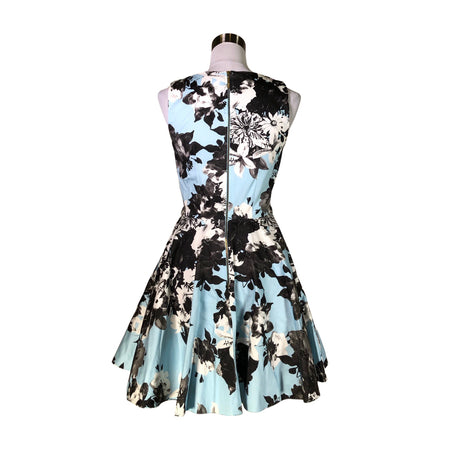 Unisex Closet - Pidulik kleit, suurus 36 - Helesinine (2)