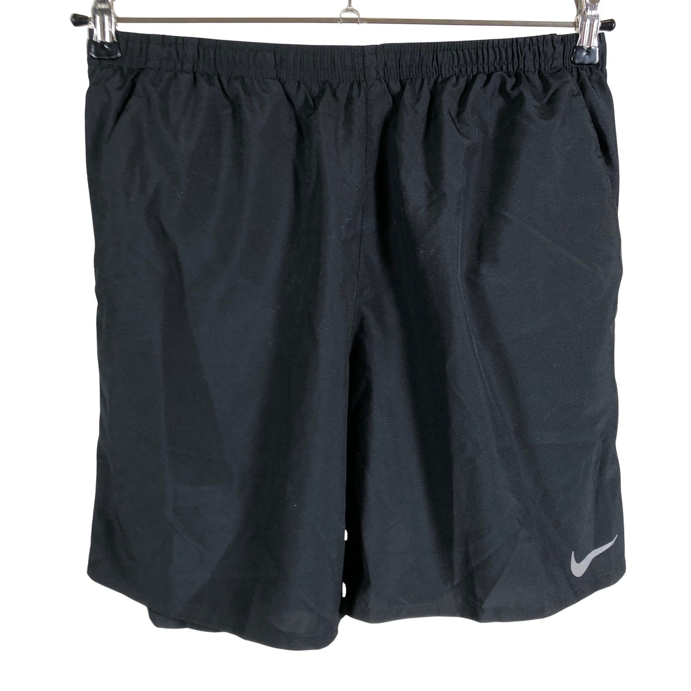 Unisex Nike - Lühikesed spordipüksid, suurus 40 - Must (1)