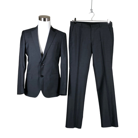 Unisex Hugo Boss - Ülikond, suurus M - Hall ()