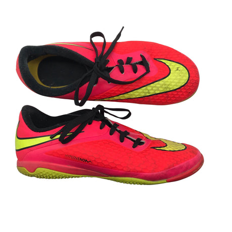 Unisex Nike - Jalgpallijalatsid , suurus 37 - Roosa ()