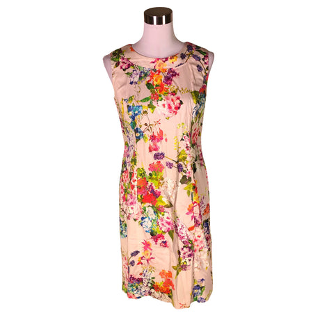 Unisex Muotikuu - Mitteveniv kleit, suurus 38 - Heleroosa ()
