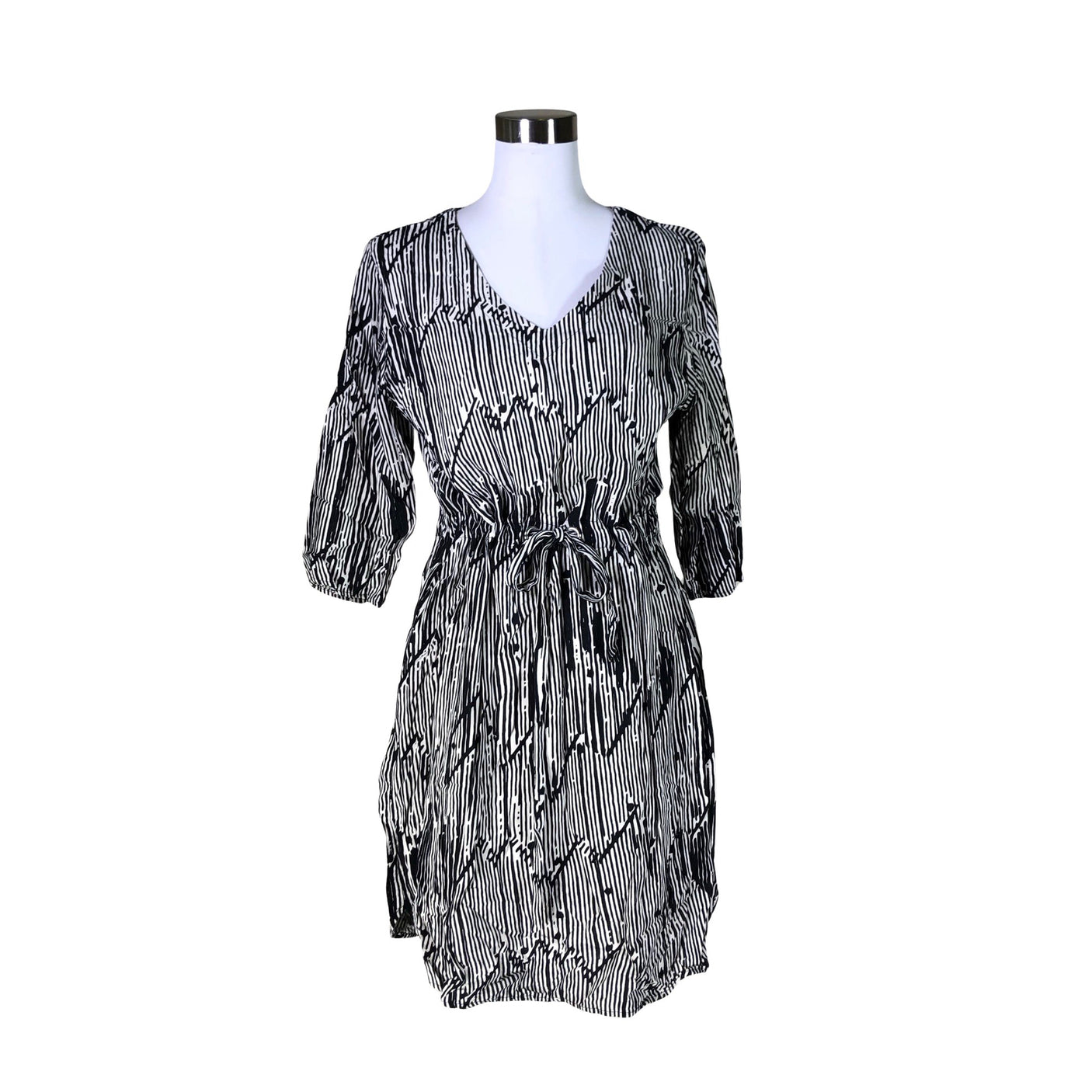 Unisex Lindex - Mitteveniv kleit, suurus 38 - Must (1)
