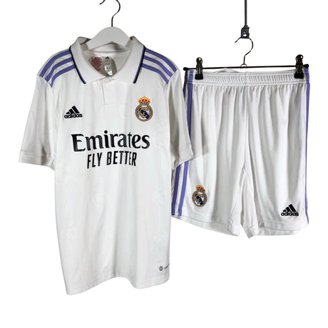 Unisex Adidas - Spordirõivad, suurus 146 - 152 - Lilla ()