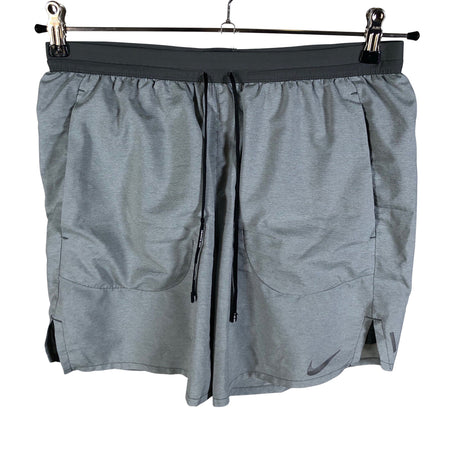 Unisex Nike - Lühikesed spordipüksid, suurus 38 - Hall ()