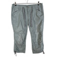 Unisex Esprit - Mittevenivad poolpikad püksid, suurus 42 - Hall ()