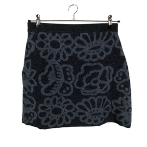 Unisex Uniqlo - Kootud seelik, suurus 40 - Must (1)