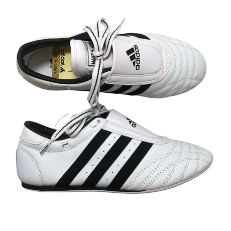Unisex Adidas - Sisespordijalanõud, suurus 38 - Valge ()