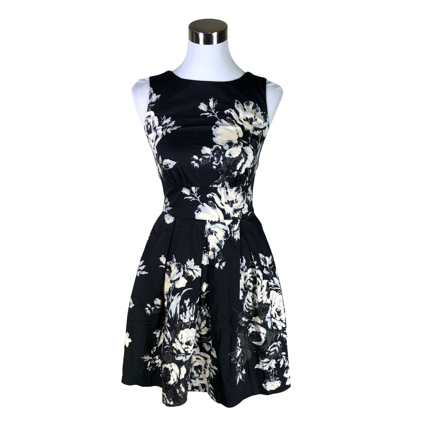 Unisex Closet - Mitteveniv kleit, suurus 34 - Must (1)