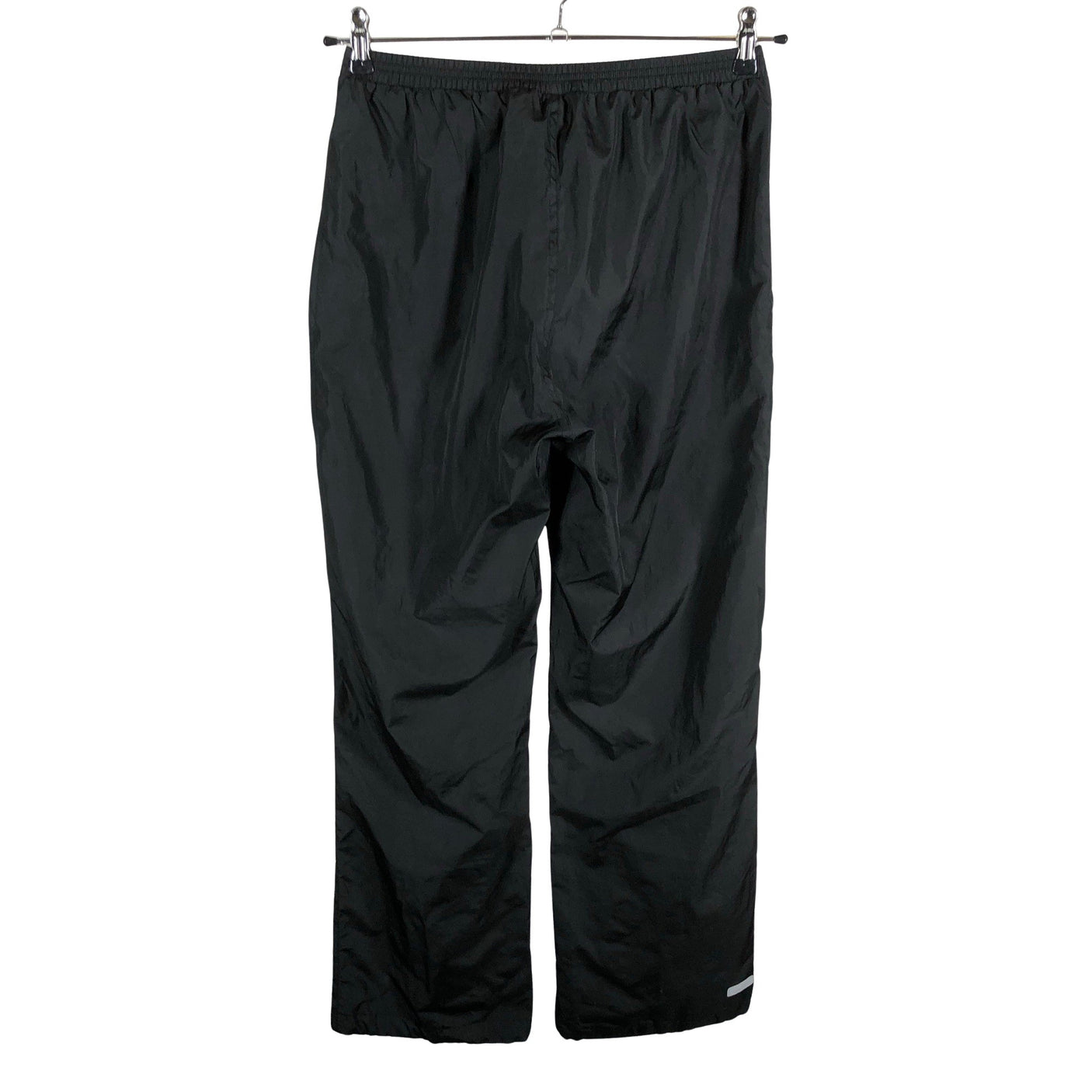Unisex Umbro - Õuepüksid, suurus 38 - Must (2)