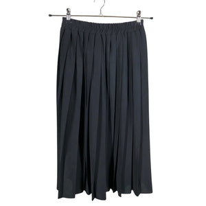 Unisex Makia - Plisseerseelik, suurus 34 - Must (1)