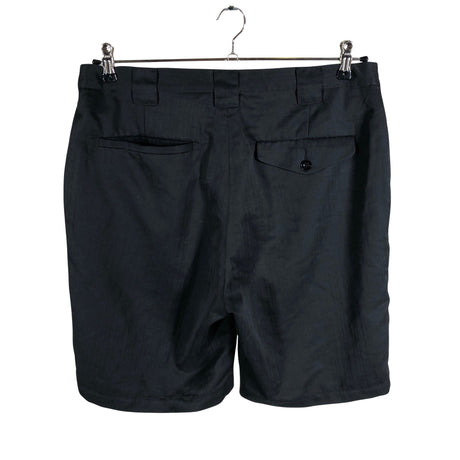 Unisex Nike - Lühikesed spordipüksid, suurus L - Must (2)