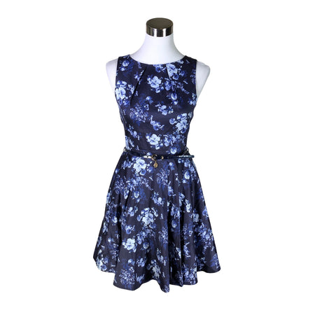Unisex Closet - Pidulik kleit, suurus 36 - Sinine ()
