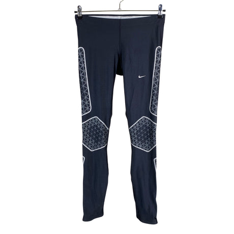 Unisex Nike - Spordiretuusid, suurus 40 - Must ()