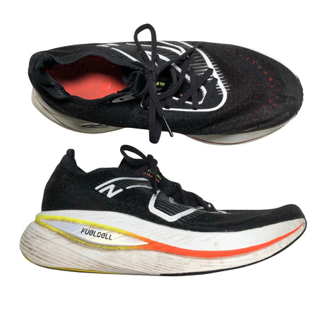 Unisex New Balance - Jooksujalanõud, suurus 42 - Must ()