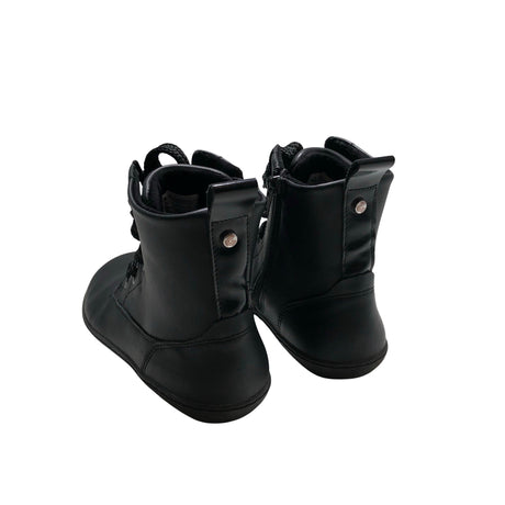 Unisex Groundies - Poolsaapad, suurus 38 - Must (2)