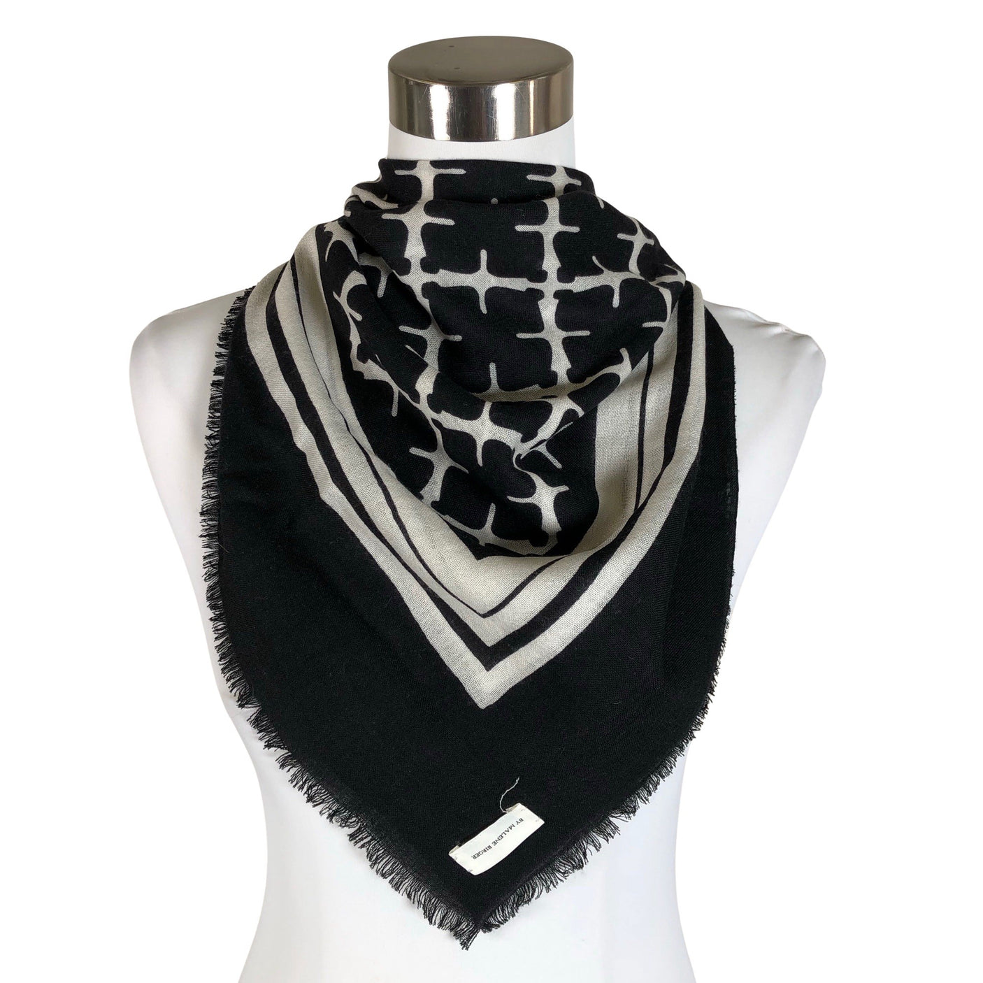 Unisex by Malene Birger - Õhuke sall, suurus Maxi - Must (1)