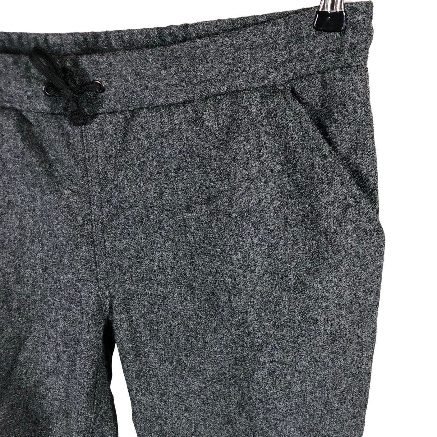 Unisex Sasta - Mittevenivad püksid, suurus 38 - Hall (3)