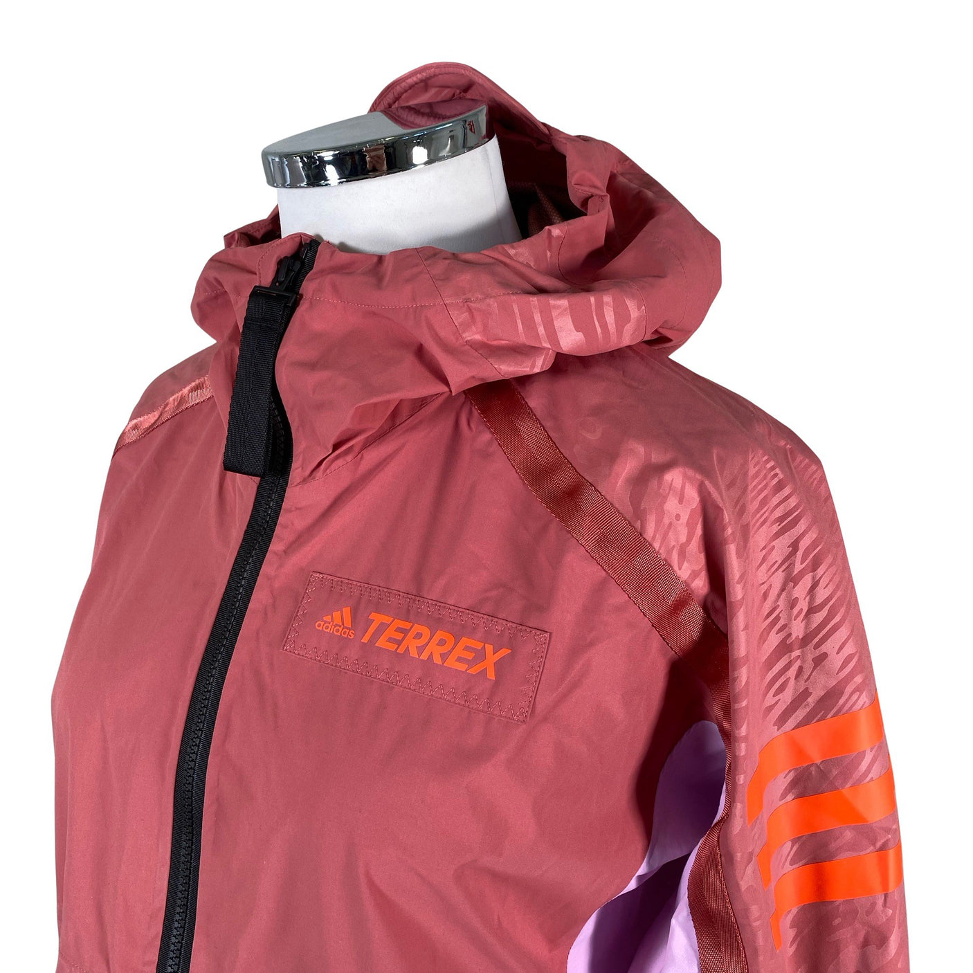 Unisex Adidas - Jope, suurus 42 - Heleroosa (3)