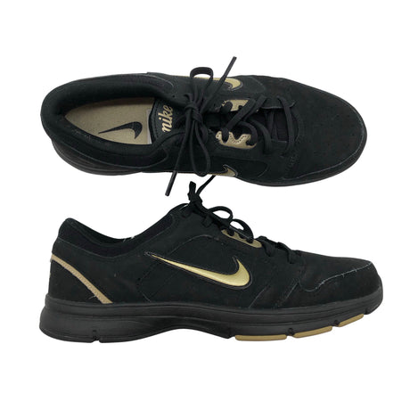 Unisex Nike - Tossud, suurus 40 - Must ()