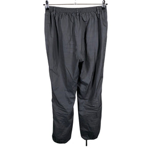 Unisex Umbro - Õuepüksid, suurus 38 - Must (2)