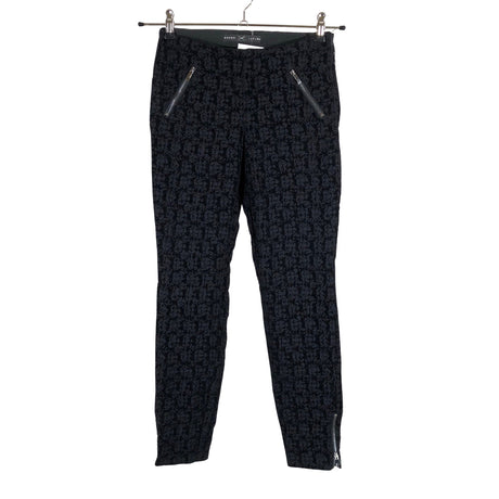 Unisex MAC - Mittevenivad püksid, suurus 32 - Must ()