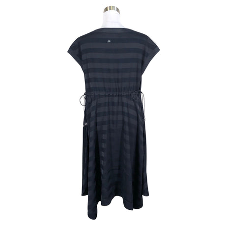 Unisex Ted Baker - Mitteveniv kleit, suurus 38 - Sinine (2)