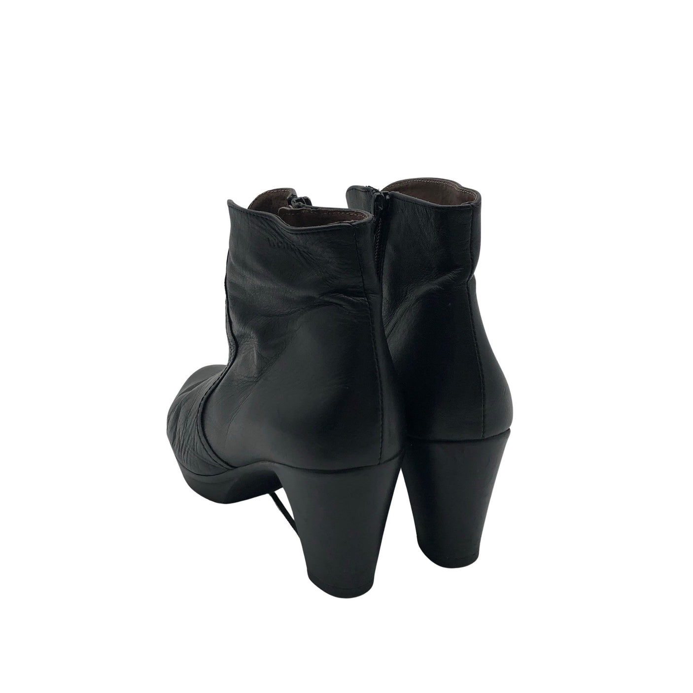 Unisex Wonders - Poolsaapad, suurus 40 - Must (2)