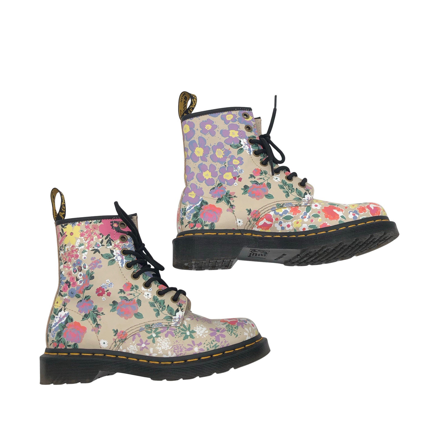 Unisex Dr. Martens - Nööridega saapad, suurus 37 - Beige (1)
