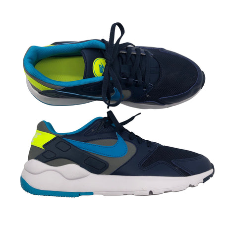 Unisex Nike - Tossud, suurus 40 - Pruun ()
