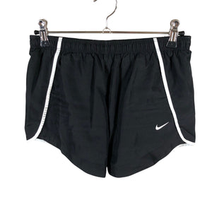 Unisex Nike - Lühikesed spordipüksid, suurus 146 - 152 - Must (1)