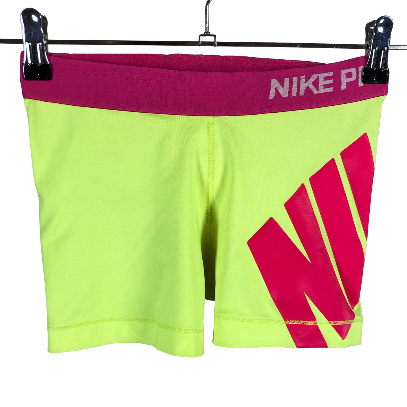 Unisex Nike - Lühikesed spordipüksid, suurus 36 - Kollane (1)